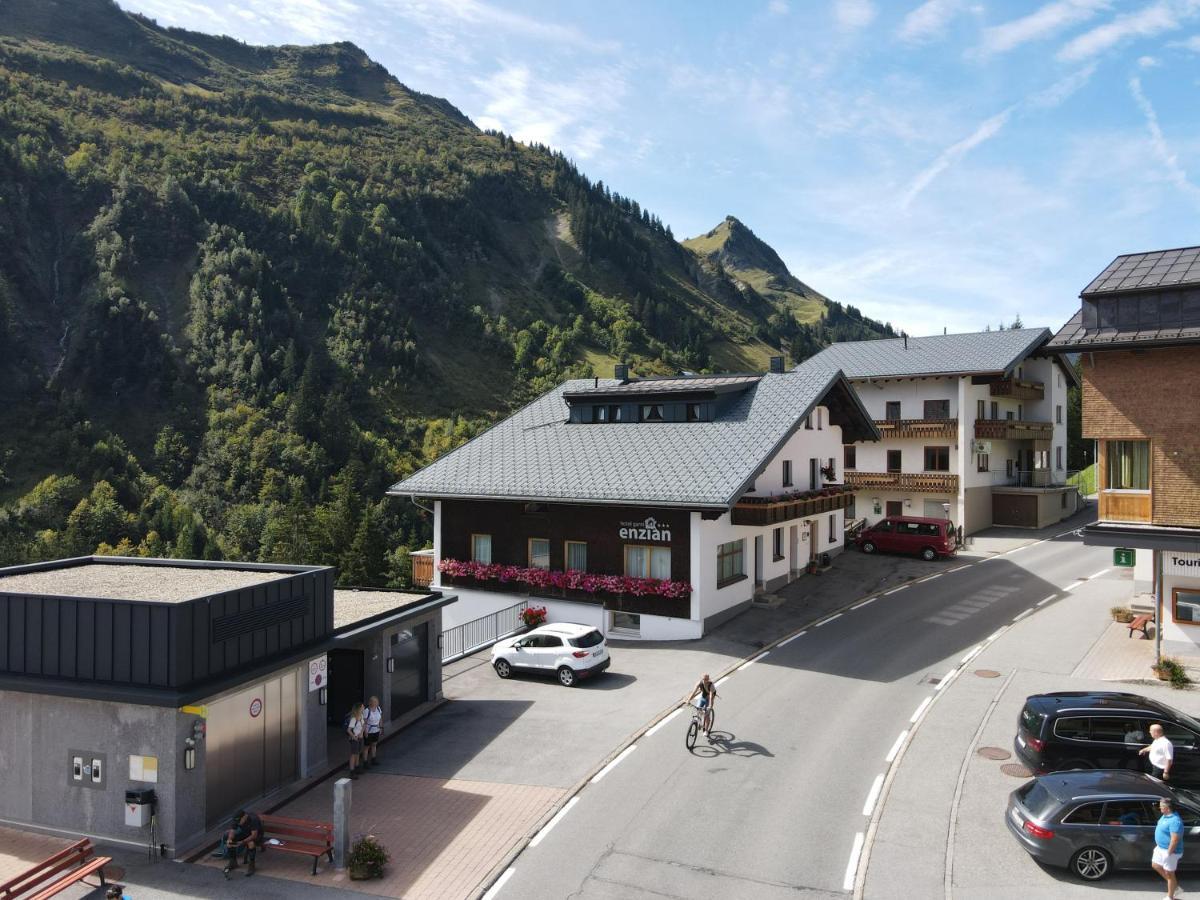Hotel Garni Enzian Дамульс Экстерьер фото