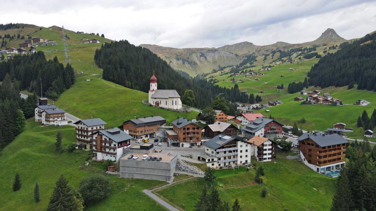 Hotel Garni Enzian Дамульс Экстерьер фото